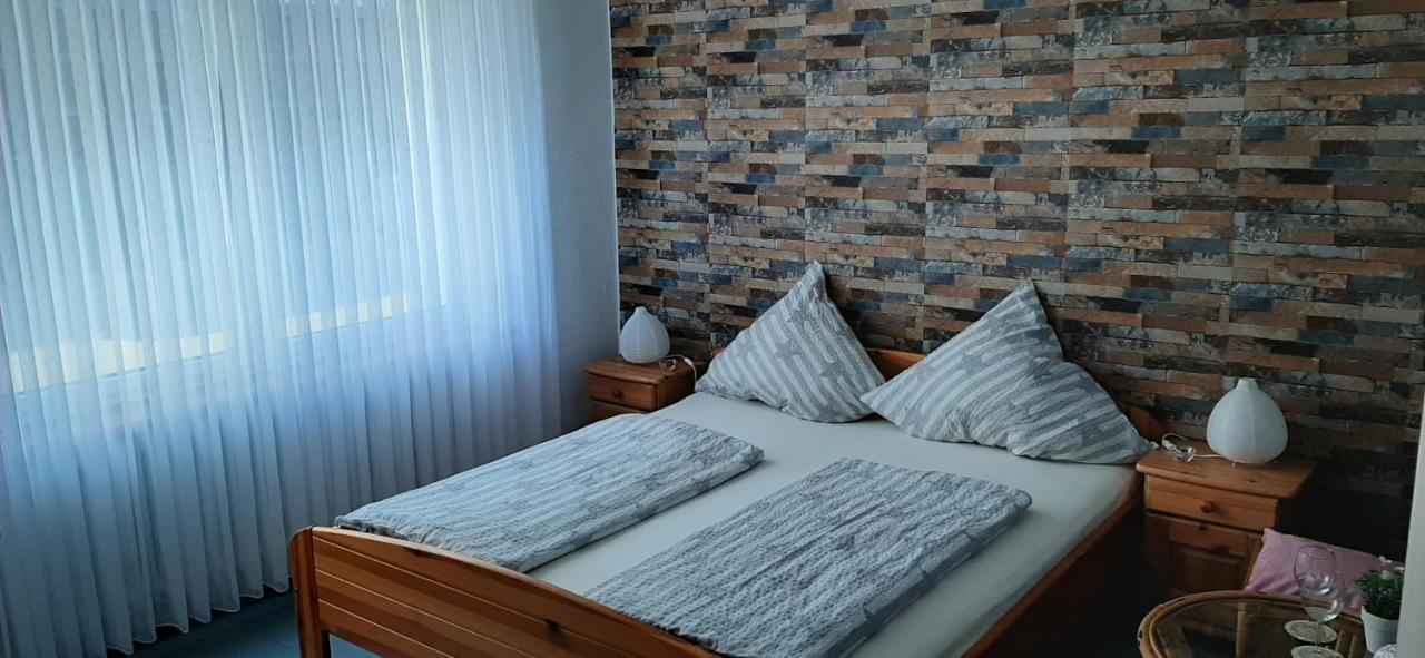 Gaestezimmer Elly Dostert Trittenheim Exterior photo